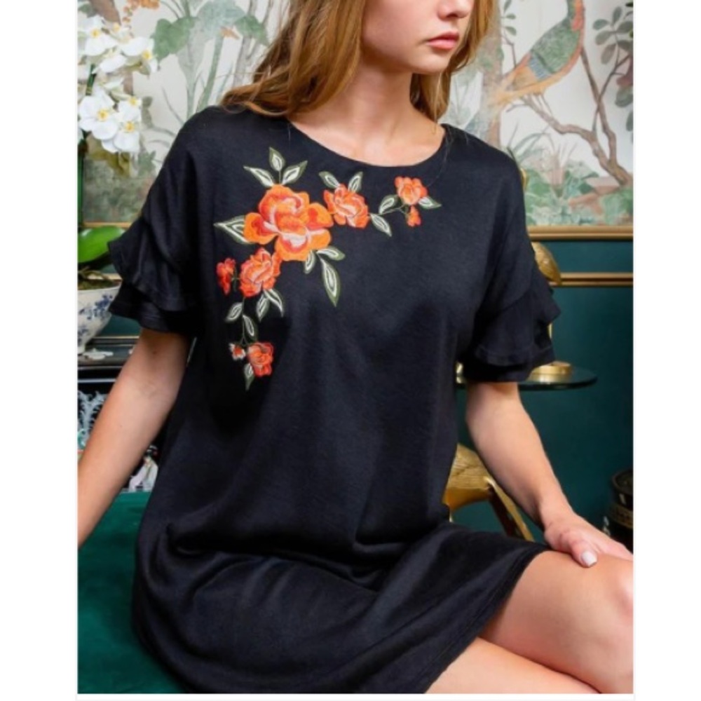 NWT womens size XS Black THML Ruffle Sleeve Floral Embroidered Dress